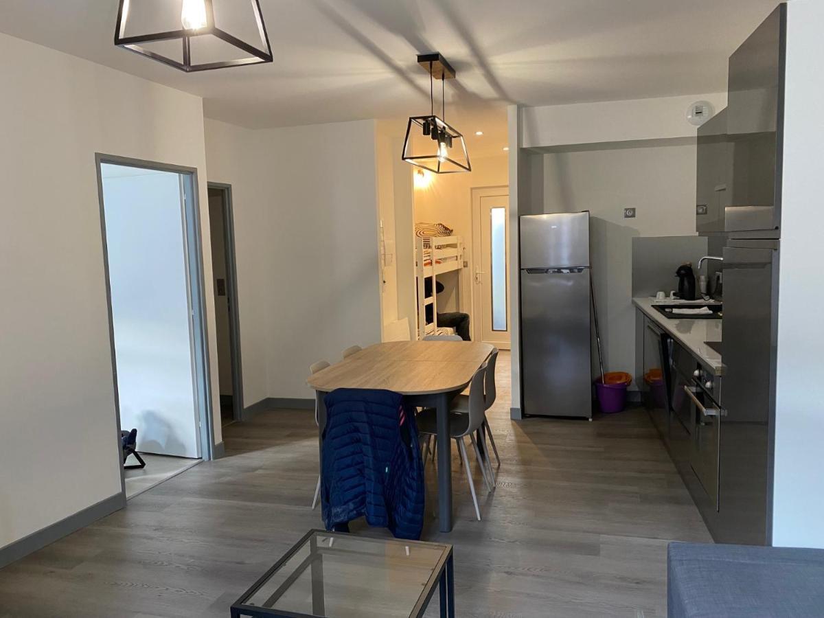 Résidence avec un T3 un T2 et un STUDIO en Centre Ville d Argelès-Gazost Esterno foto