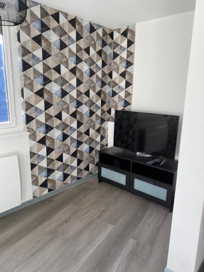Résidence avec un T3 un T2 et un STUDIO en Centre Ville d Argelès-Gazost Esterno foto
