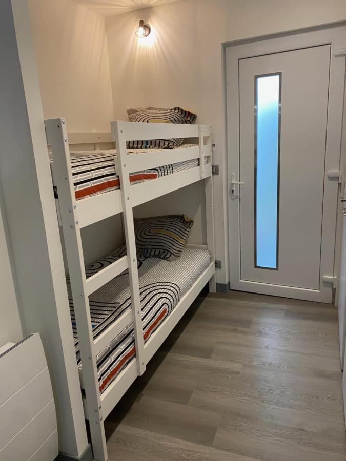 Résidence avec un T3 un T2 et un STUDIO en Centre Ville d Argelès-Gazost Esterno foto
