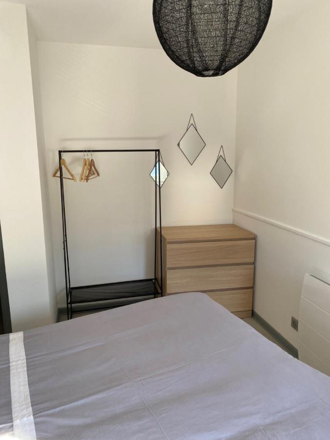 Résidence avec un T3 un T2 et un STUDIO en Centre Ville d Argelès-Gazost Esterno foto
