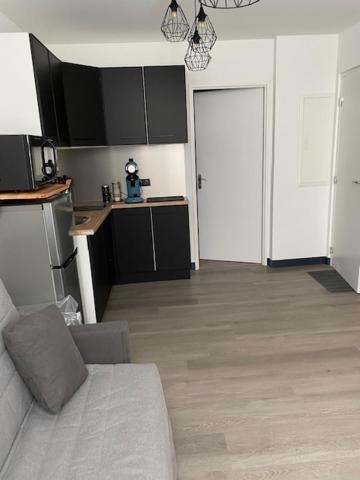 Résidence avec un T3 un T2 et un STUDIO en Centre Ville d Argelès-Gazost Esterno foto
